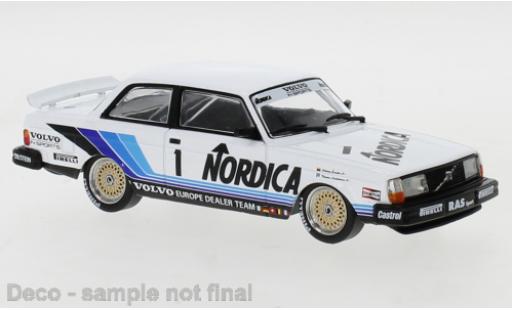 Modellautos Volvo 240 1/43 IXO No.1 Europe Dealer Team Nordica ETCC Brünn 1986 J.Cecotto/A.Olofsson Volvo 240 1/43 IXO No.1 Europe Dealer Team Nordica ETCC Brünn 1986 J.Cecotto/A.Olofsson modellautos