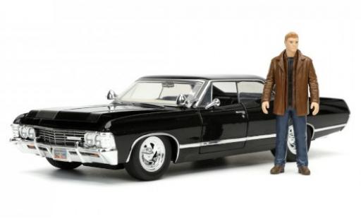 Modellautos Chevrolet Impala 1/24 Jada Toys Sport Sedan Supernatural 1967 mit Figur Chevrolet Impala 1/24 Jada Toys Sport Sedan Supernatural 1967 mit Figur modellautos