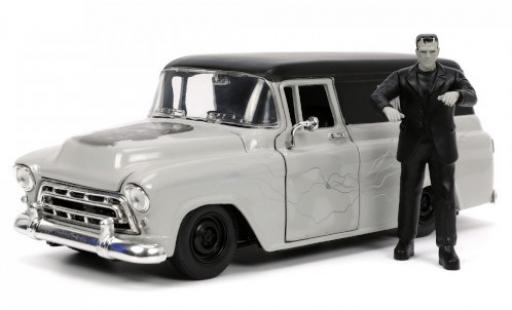 Modellautos Chevrolet Suburban 1/24 Jada Toys Frankenstein 1957 mit Figur Chevrolet Suburban 1/24 Jada Toys Frankenstein 1957 mit Figur modellautos
