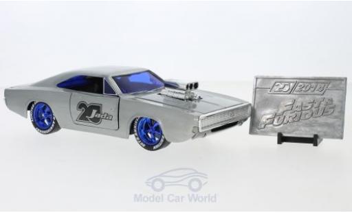 Modellautos Dodge Charger 1/24 Jada Toys R/T silber 1970 Dodge Charger 1/24 Jada Toys R/T silber 1970 modellautos