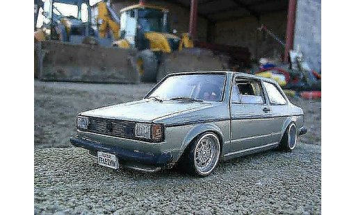 Volkswagen Jetta I 1/18 Sun Star mk1 rats modellautos