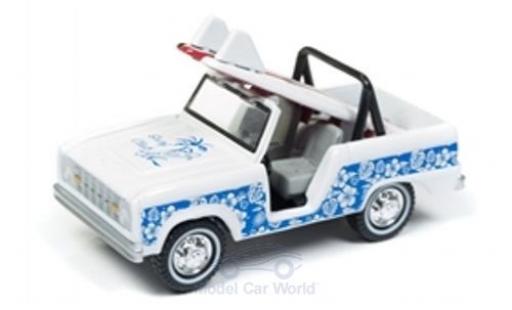 Modellautos Ford Bronco 1/64 Johnny Lightning weiss/blau 1966 mit Surfboard Ford Bronco 1/64 Johnny Lightning weiss/blau 1966 mit Surfboard modellautos