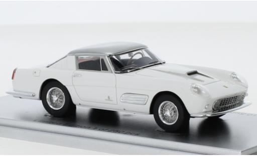 Ferrari 410 1/43 Kess Superamerica Series III Pininfarina Coupe weiss/silber 1958 modellautos