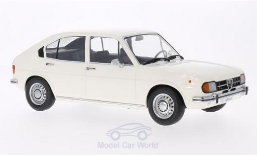 Modellautos Alfa Romeo Alfasud 1/18 KK Scale 1.3 weiss Türen und Hauben sind nicht zu öffnen Alfa Romeo Alfasud 1/18 KK Scale 1.3 weiss Türen und Hauben sind nicht zu öffnen modellautos
