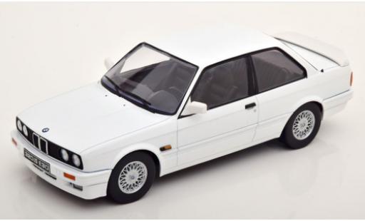 Modellautos Bmw 320 1/18 KK Scale iS (E30) weiss 1989 Bmw 320 1/18 KK Scale iS (E30) weiss 1989 modellautos