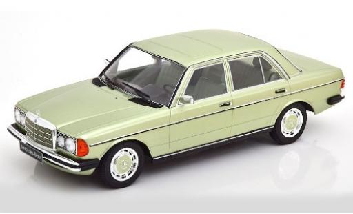 Modellautos Mercedes 280 1/18 KK Scale E (W123) mettalic grün 1977 Mercedes 280 1/18 KK Scale E (W123) mettalic grün 1977 modellautos
