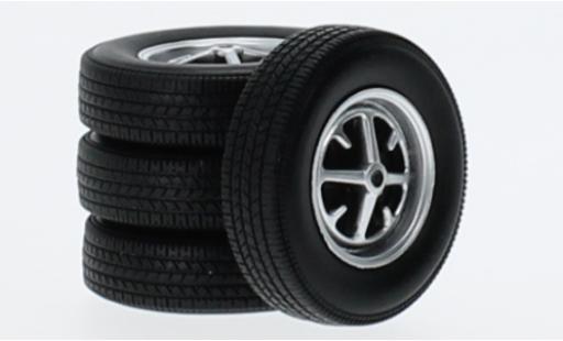 Ford Taunus 1/18 KK Scale Zubeh&ouml;r Reifen- und Felgenset: Set 1 1971 1:18 modellautos