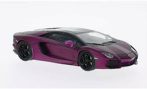 Lamborghini Aventador LP700-4 1/43 Welly matt-lila/schwarz modellautos