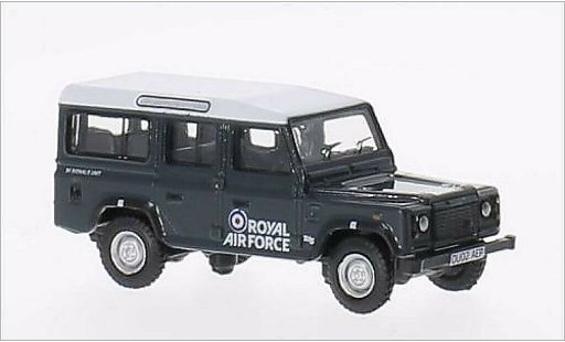 Land Rover Defender Base 1/76 Oxford Station Wagon RHD Royal Air Force modellautos