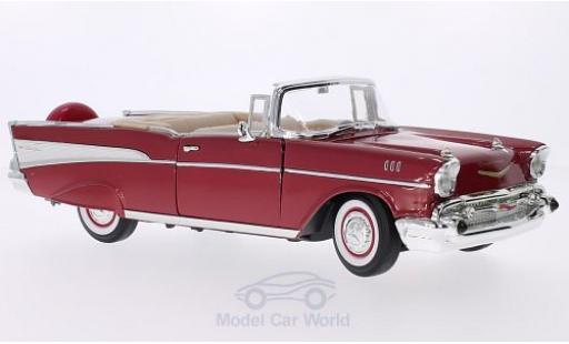 Modellautos Chevrolet Bel Air 1957 1/18 Lucky Die Cast Cabrio mettalic rot/weiss 1957 Chevrolet Bel Air 1957 1/18 Lucky Die Cast Cabrio mettalic rot/weiss 1957 modellautos
