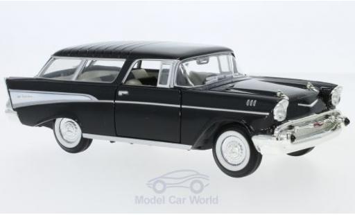 Modellautos Chevrolet Nomad 1/24 Lucky Die Cast schwarz/weiss 1957 Chevrolet Nomad 1/24 Lucky Die Cast schwarz/weiss 1957 modellautos