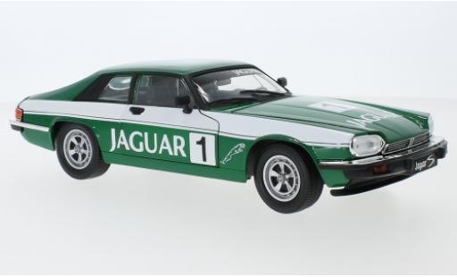Modellautos Jaguar XJS 1/18 Lucky Die Cast mettalic grün/Dekor No.1 1975 Jaguar XJS 1/18 Lucky Die Cast mettalic grün/Dekor No.1 1975 modellautos