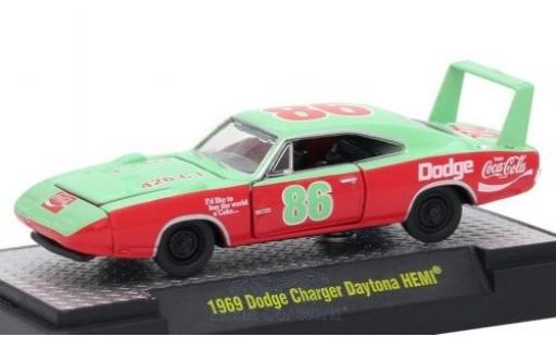 Modellautos Dodge Charger Daytona 1/64 M2 Machines Daytona HEMI grün/rot Coca Cola 1969 Dodge Charger Daytona 1/64 M2 Machines Daytona HEMI grün/rot Coca Cola 1969 modellautos