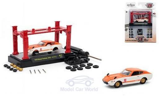 Modellautos Nissan Fairlady Z 1/64 M2 Machines 432 orange/weiss 1970 Model-Kit Bausatz inklusive 4 Ersatzrädern Nissan Fairlady Z 1/64 M2 Machines 432 orange/weiss 1970 Model-Kit Bausatz inklusive 4 Ersatzrädern modellautos