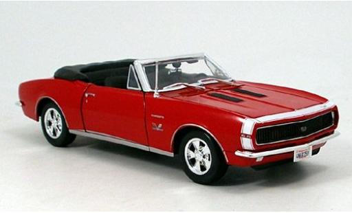 Modellautos Chevrolet Camaro 1/18 Maisto SS 396 Cabriolet rot 1967 sans Vitrine Chevrolet Camaro 1/18 Maisto SS 396 Cabriolet rot 1967 sans Vitrine modellautos