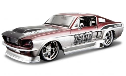 Modellautos Ford Mustang 1/24 Maisto GT silber/mettalic rot Harley-Davidson 1967 Ford Mustang 1/24 Maisto GT silber/mettalic rot Harley-Davidson 1967 modellautos
