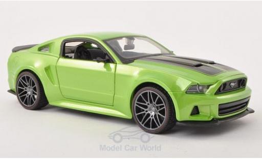Modellautos Ford Mustang 1/24 Maisto Street Racer mettalic grün/matt-schwarz 2014 Ford Mustang 1/24 Maisto Street Racer mettalic grün/matt-schwarz 2014 modellautos