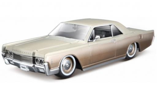 Modellautos Lincoln Continental 1/24 Maisto mettalic beige 1966 1:27 Lincoln Continental 1/24 Maisto mettalic beige 1966 1:27 modellautos