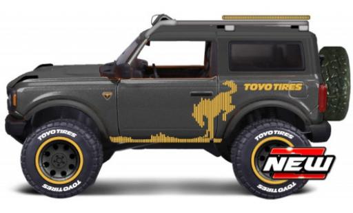 Modellautos Ford Bronco 1/24 Maisto Wildtrak Offroad grau/Dekor 2021 Ford Bronco 1/24 Maisto Wildtrak Offroad grau/Dekor 2021 modellautos