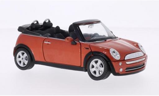 Modellautos Mini Cooper 1/24 Maisto Cabriolet mettalic orange 2004 Mini Cooper 1/24 Maisto Cabriolet mettalic orange 2004 modellautos