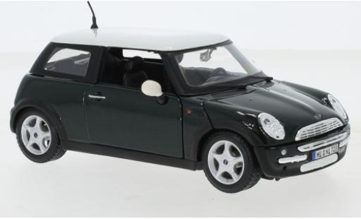 Modellautos Mini Cooper 1/24 Maisto mettalic grün/weiss Mini Cooper 1/24 Maisto mettalic grün/weiss modellautos
