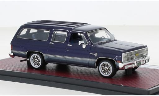 Modellautos Chevrolet Suburban 1/43 Matrix metallise blau 1981 Chevrolet Suburban 1/43 Matrix metallise blau 1981 modellautos