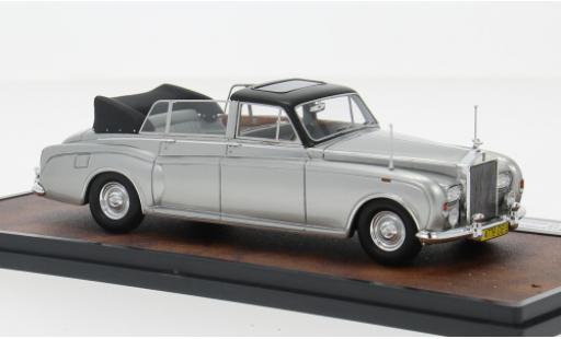 Modellautos Rolls Royce Phantom 1/43 Matrix VI Landaulet silber 1973 1:43 Rolls Royce Phantom 1/43 Matrix VI Landaulet silber 1973 1:43 modellautos