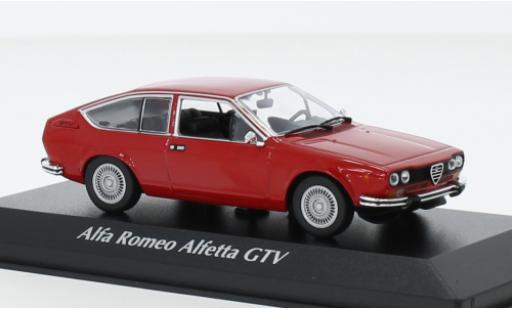 Modellautos Alfa Romeo Alfetta 1/43 Maxichamps GTV rouge 1976 Alfa Romeo Alfetta 1/43 Maxichamps GTV rouge 1976 modellautos