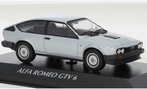 Alfa Romeo GT 1/43 Maxichamps V6 metallise d 1983 modellautos
