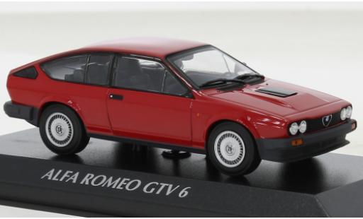 Alfa Romeo GT 1/43 Maxichamps V6 metallise rouge 1983 modellautos