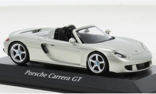 Porsche Carrera GT 1/43 Maxichamps silber 2003 modellautos
