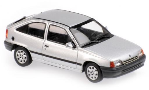 Opel Kadett 1/43 Maxichamps E 1.8i silber 1990 modellautos