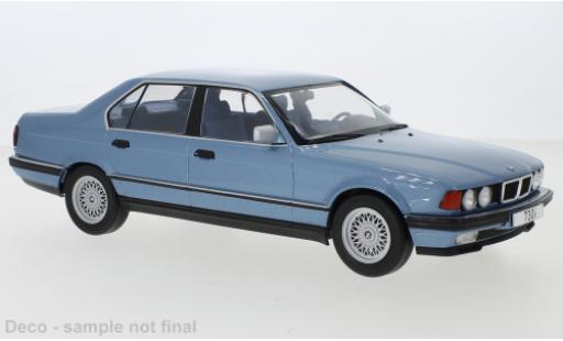 Modellautos Bmw 730 1/18 MCG i (E32) mettalic blau 1992 7er / 7 Series Bmw 730 1/18 MCG i (E32) mettalic blau 1992 7er / 7 Series modellautos