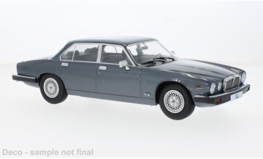 Jaguar XJ 1/18 MCG Series III metallise grau 1979 1:18 modellautos