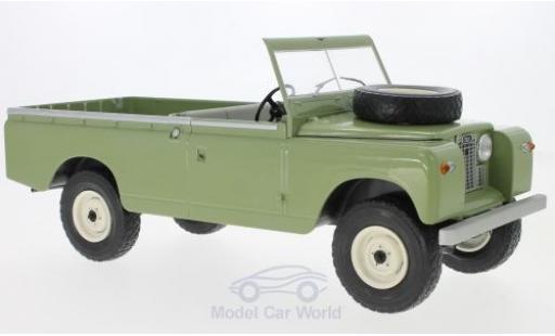 Modellautos Land Rover 109 1/18 MCG Pick Up Series II oliv RHD 1959 Land Rover 109 1/18 MCG Pick Up Series II oliv RHD 1959 modellautos