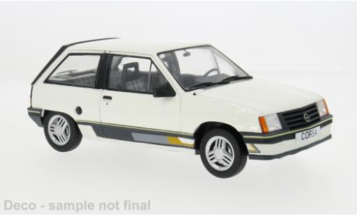 Modellautos Opel Corsa 1/18 MCG A Sprint weiss 1983 1:18 Opel Corsa 1/18 MCG A Sprint weiss 1983 1:18 modellautos