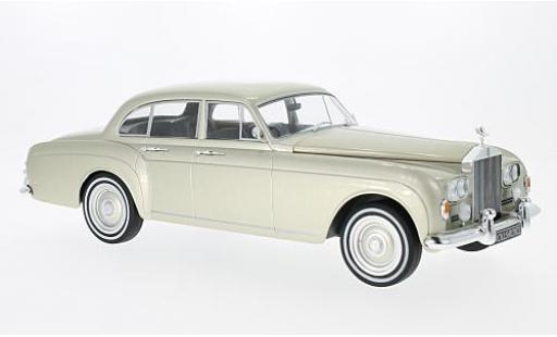 Modellautos Rolls Royce Silver Cloud 1/18 MCG III Flying Spur H.J.Mulliner mettalic beige RHD 1965 Rolls Royce Silver Cloud 1/18 MCG III Flying Spur H.J.Mulliner mettalic beige RHD 1965 modellautos