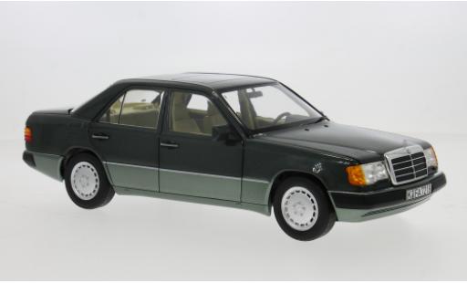 Mercedes 230 1/18 Norev E (W124) gr&uuml;n/gr&uuml;n 1990 1:18 modellautos