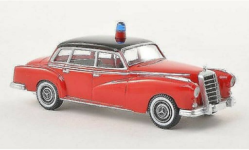 Mercedes 300 Base 1/87 Wiking Feuerwehr modellautos