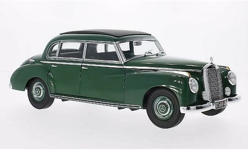 Mercedes 300 Base 1/18 Norev gr&Atilde;&frac14;n 1955 modellautos