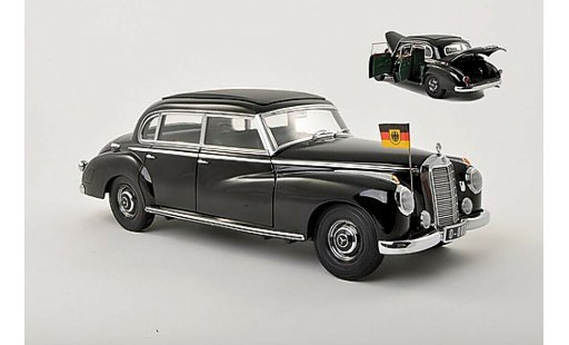 Mercedes 300 Base 1/18 Norev (W186) Staatslimousine Adenauer schwarz modellautos