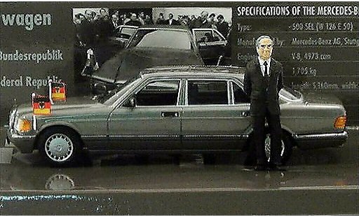 Mercedes 500 Base 1/43 Minichamps SEL (W126) Helmut Kohl 1989 modellautos