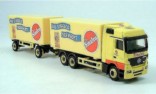 Mercedes Actros Base 1/87 Schuco V8 Sinalco modellautos