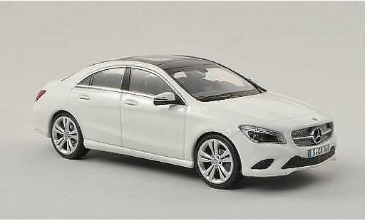 Mercedes CLA Base 1/43 Schuco (C117) weiss modellautos