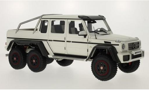 Modellautos Mercedes Classe G 1/18 AUTOart G63 AMG 6x6 weiss 1:18 Mercedes Classe G 1/18 AUTOart G63 AMG 6x6 weiss 1:18 modellautos