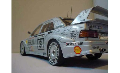 Mercedes 190 DTM 1/18 Autoart e 25 16v evo2 1992 modellautos