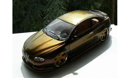 Alfa Romeo GT coupe 1/18 Welly peinture cameleon jantes 18 pouces modellautos