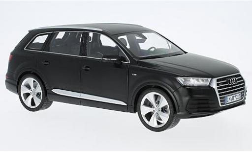Audi Q7 1/18 Minichamps matt-schwarz 2015 modellautos