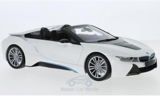 Modellautos Bmw i8 1/18 Minichamps Roadster (I15) mettalic weiss 2018 Bmw i8 1/18 Minichamps Roadster (I15) mettalic weiss 2018 modellautos