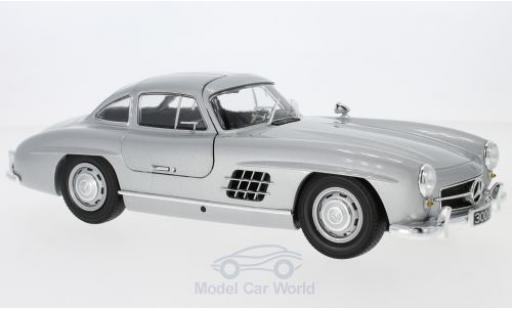 Modellautos Mercedes 300 SL 1/18 Minichamps SL (W198) silber 1955 Mercedes 300 SL 1/18 Minichamps SL (W198) silber 1955 modellautos